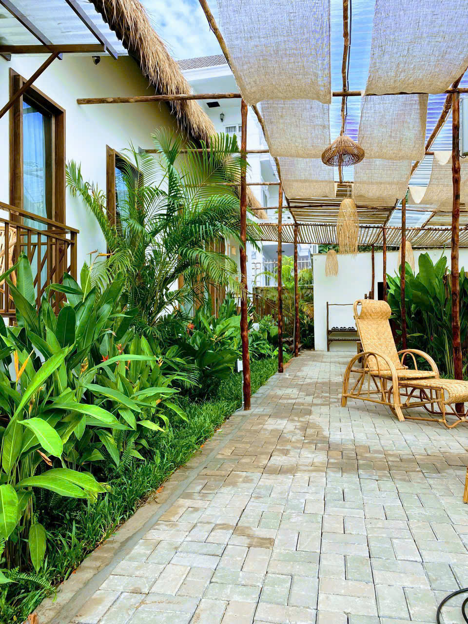 Thiết kế và thi công sân vườn cho spa tại hcm