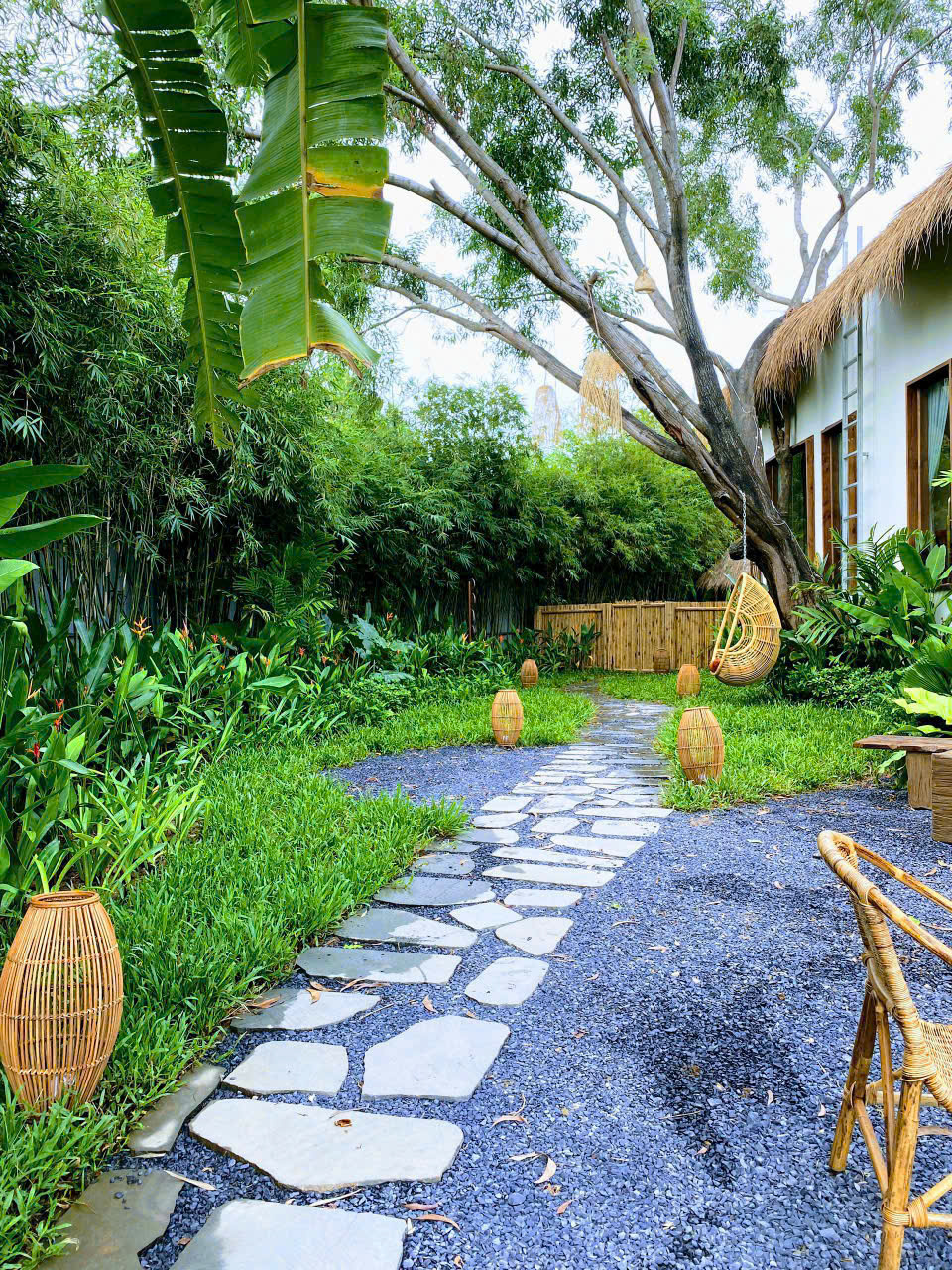 Thiết kế và thi công sân vườn cho spa tại hcm