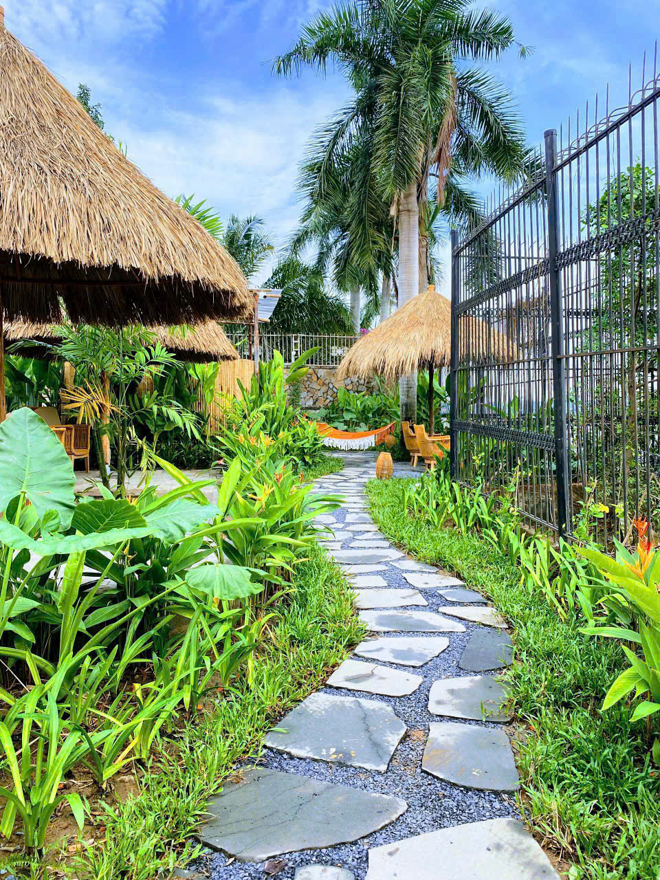 Thiết kế và thi công sân vườn cho spa tại hcm